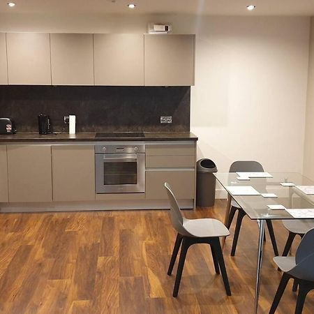 Stunning 2-Bed Apartment In Manchester City Centre Манчестер Экстерьер фото
